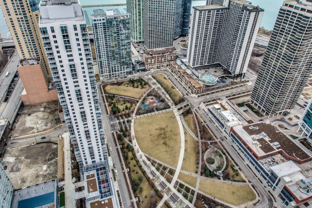225 N Columbus Drive 5510