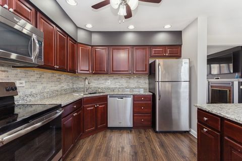 Tiny photo for 1558 Portsmouth Avenue, Westchester, IL 60154 (MLS # 12602224)