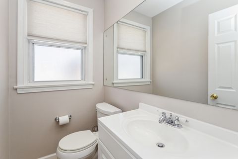 Tiny photo for 1558 Portsmouth Avenue, Westchester, IL 60154 (MLS # 12602224)