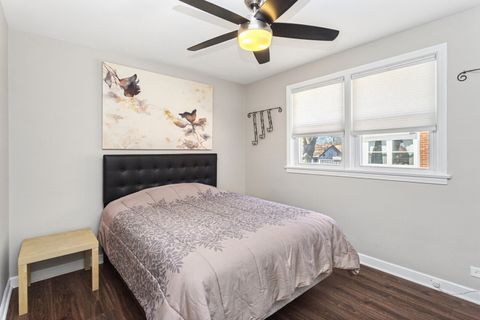 Tiny photo for 1558 Portsmouth Avenue, Westchester, IL 60154 (MLS # 12602224)