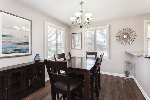 Tiny photo for 1558 Portsmouth Avenue, Westchester, IL 60154 (MLS # 12602224)