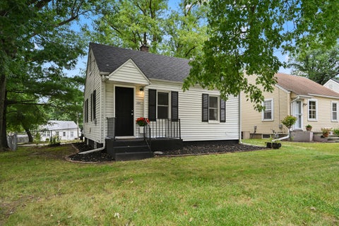 Tiny photo for 4208 30th Street, Rock Island, IL 61201 (MLS # 12763063)
