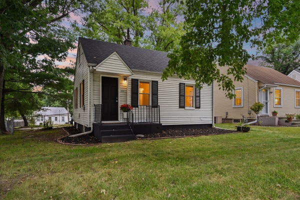 4208 30TH ST, ROCK ISLAND, IL 61201 - Image 2b92fec69bbac09b501dc7c3caea998d/2774354594