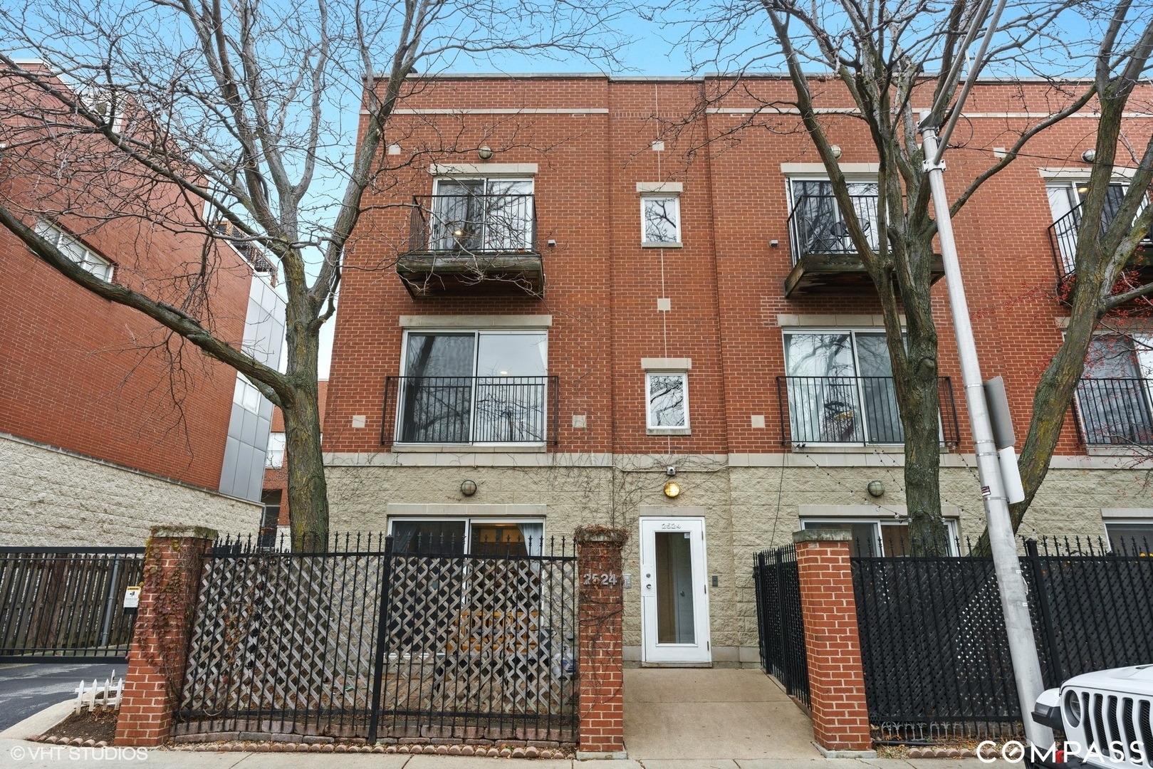 2524 W Bloomingdale Avenue A