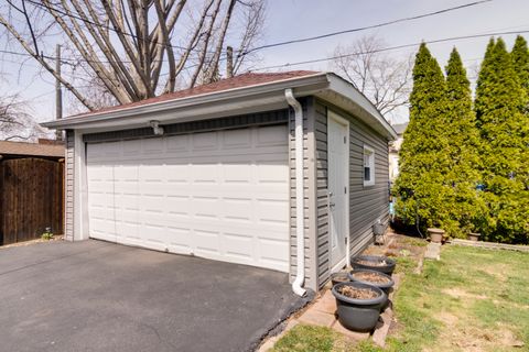Tiny photo for 1746 W 104th Place, Chicago, IL 60643 (MLS # 12614727)