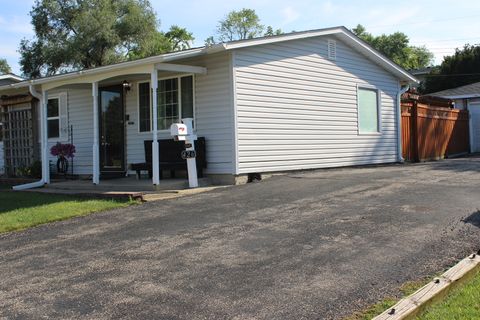 Tiny photo for 426 Holden Avenue, Romeoville, IL 60446 (MLS # 12426180)
