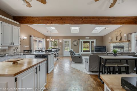 Tiny photo for 221 69th Street, Darien, IL 60561 (MLS # 12614546)