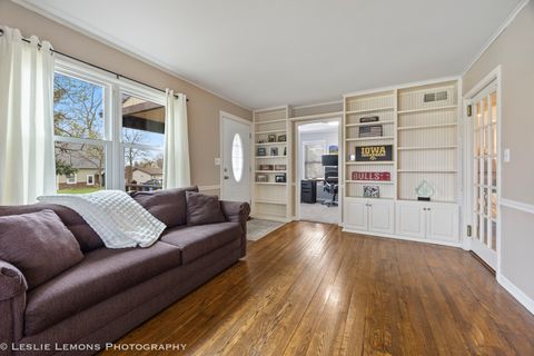 Tiny photo for 221 69th Street, Darien, IL 60561 (MLS # 12614546)