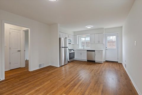 Tiny photo for 6745 N Saint Louis Avenue, Lincolnwood, IL 60712 (MLS # 12597158)