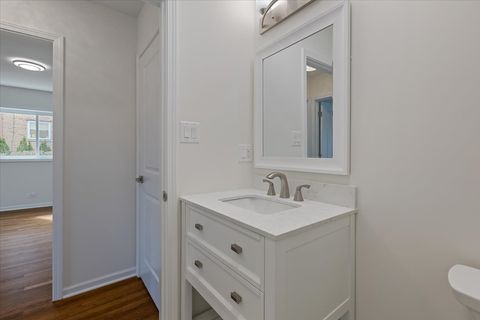 Tiny photo for 6745 N Saint Louis Avenue, Lincolnwood, IL 60712 (MLS # 12597158)