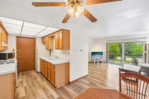 Tiny photo for 12809 Carriage Lane #12, Crestwood, IL 60418 (MLS # 12641613)