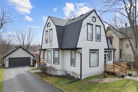 Photo of 313 S 1st Street, West Dundee, IL 60118 (MLS # 12602587)