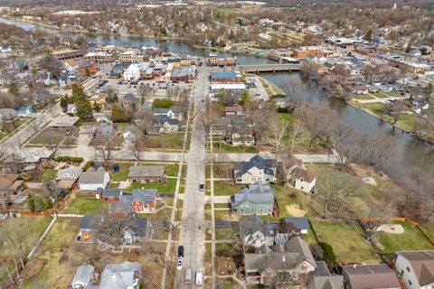 Tiny photo for 313 S 1st Street, West Dundee, IL 60118 (MLS # 12602587)