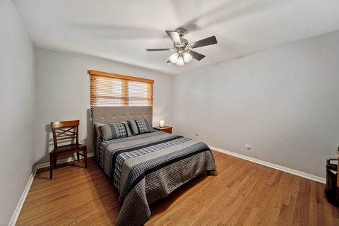 Tiny photo for 1101 E Washington Boulevard, Lombard, IL 60148 (MLS # 12628138)