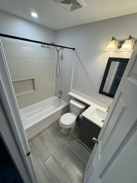 Tiny photo for 728 E Old Willow Road #104B, Prospect Heights, IL 60070 (MLS # 12663281)