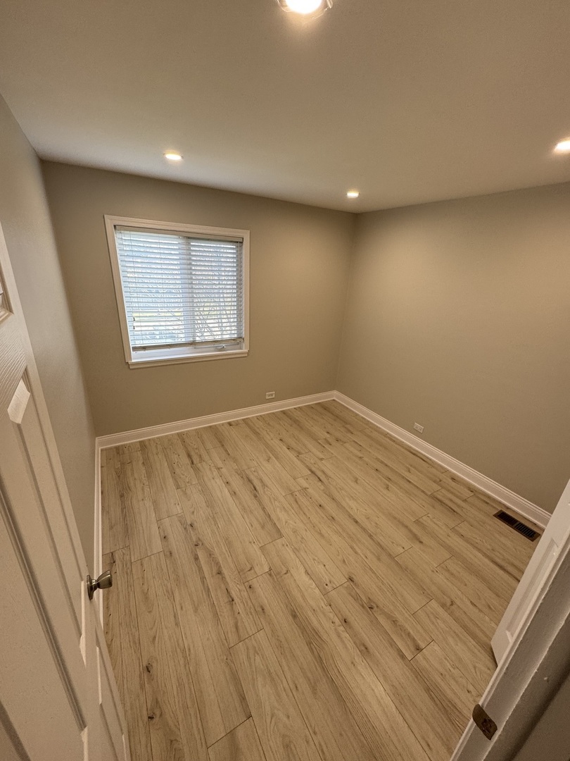 728 E Old Willow Road 104B