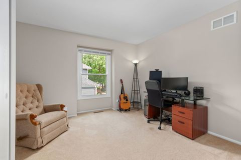Tiny photo for 1211 Parliament Court, Libertyville, IL 60048 (MLS # 12521934)