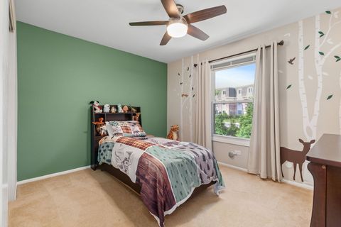 Tiny photo for 1211 Parliament Court, Libertyville, IL 60048 (MLS # 12521934)