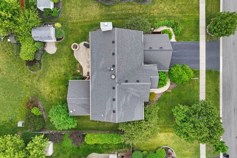 Tiny photo for 350 Kestrel Lane, Lindenhurst, IL 60046 (MLS # 12654701)