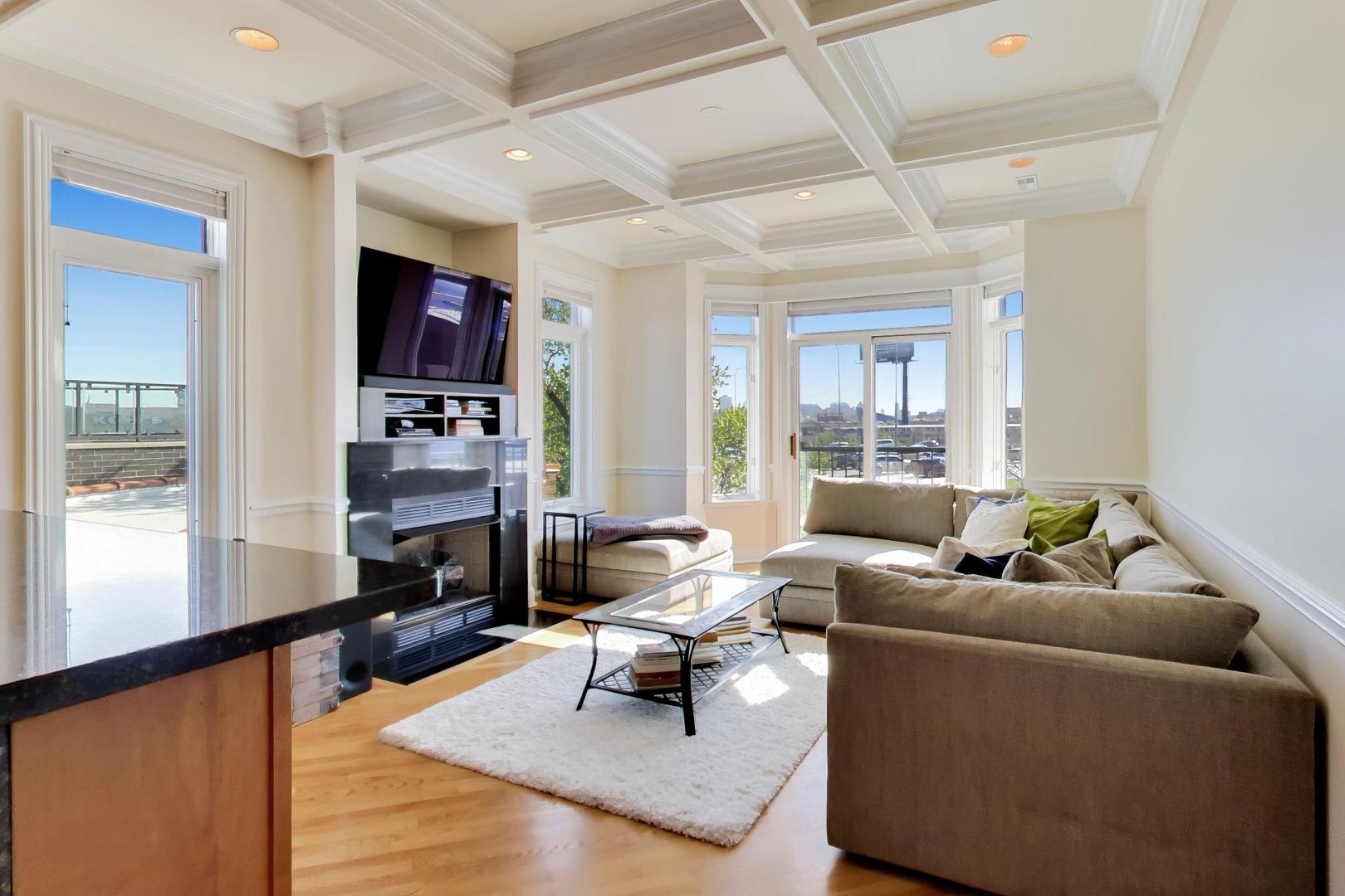 2022 N Wood Street 3N