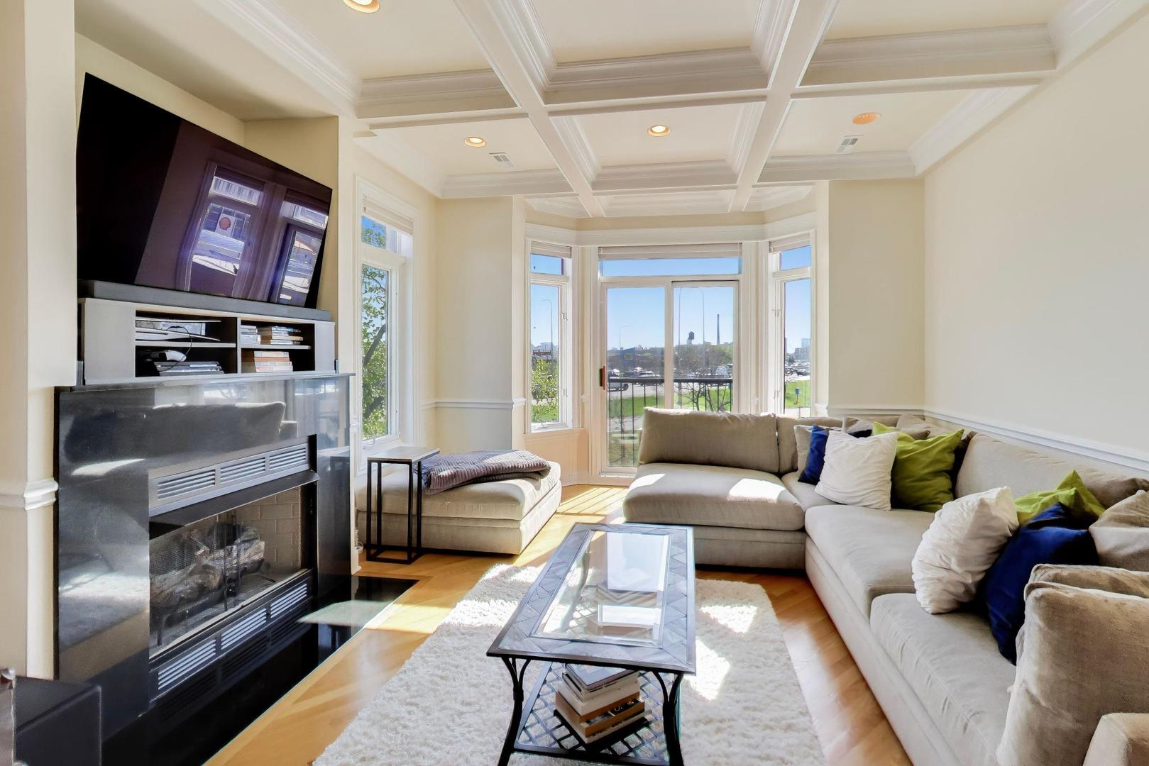 2022 N Wood Street 3N