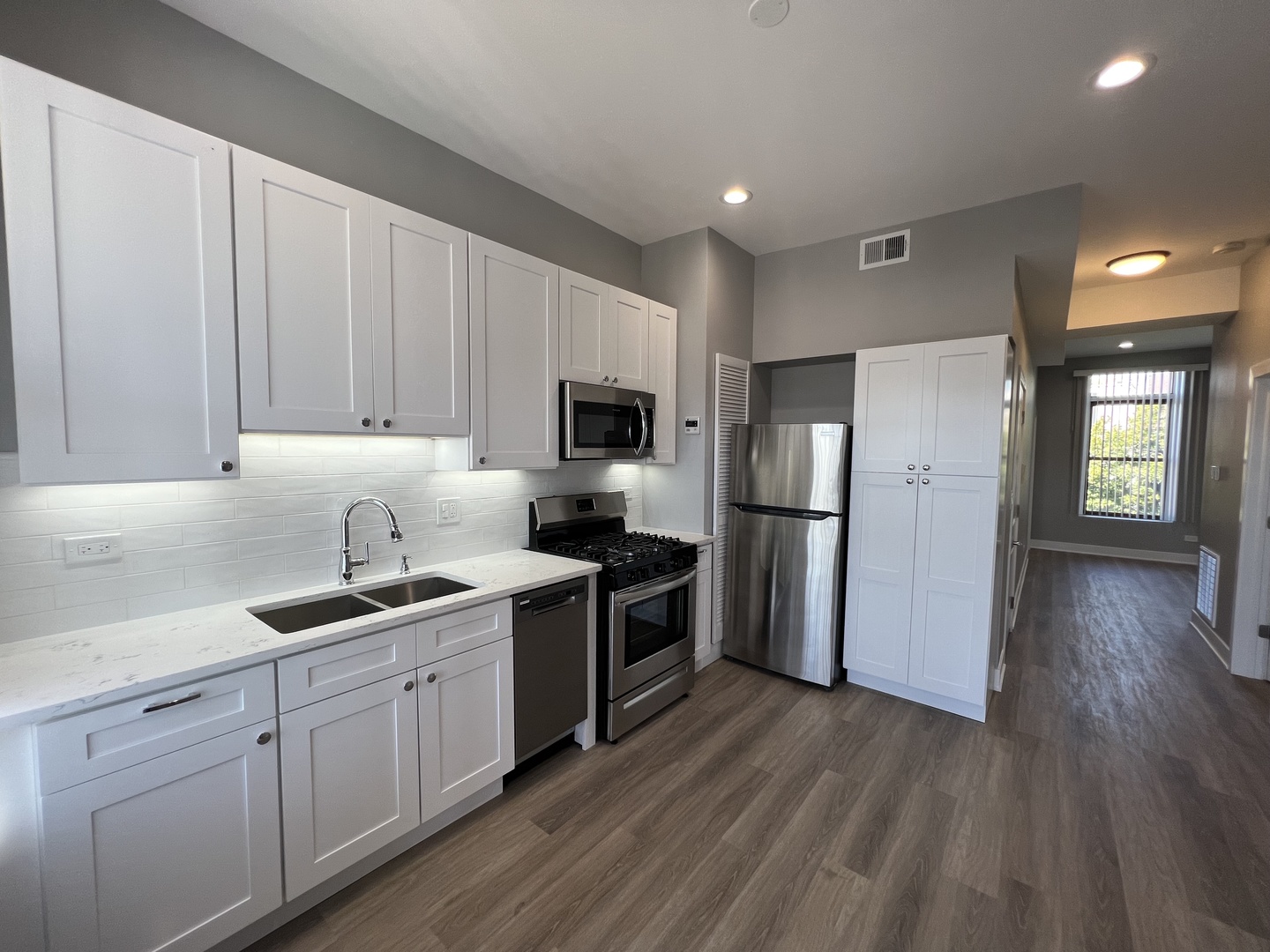 1227 W OHIO Street 3