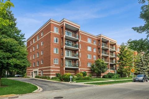 Photo of 5320 N Lowell Avenue #205, Chicago, IL 60630 (MLS # 12698618)