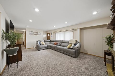 Tiny photo for 8132 S 83rd Court, Justice, IL 60458 (MLS # 12591154)