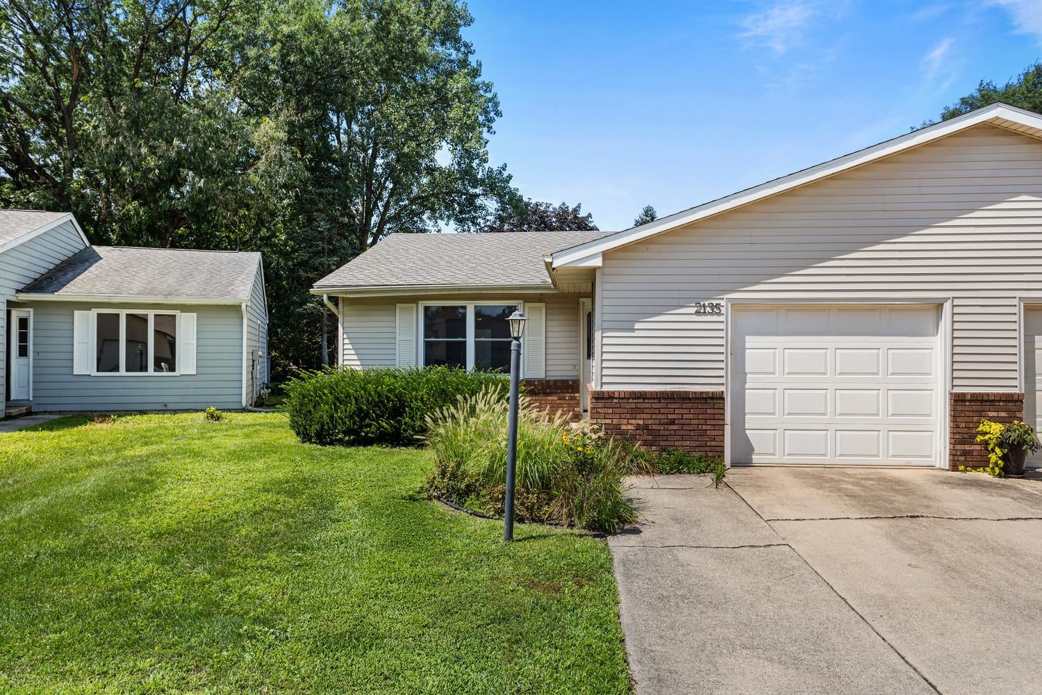 2135 Ivy Court