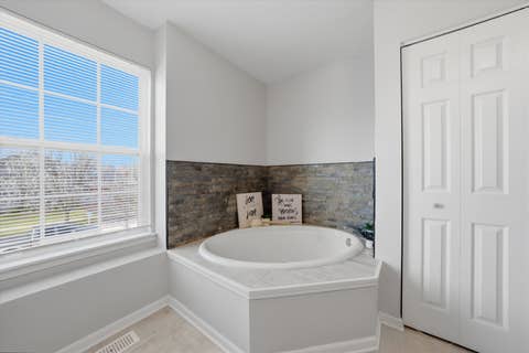 Tiny photo for Oswego, IL 60543 (MLS # 12657396)