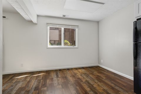 Tiny photo for 1916 Tracy Drive #26, Bloomington, IL 61704 (MLS # 12470873)