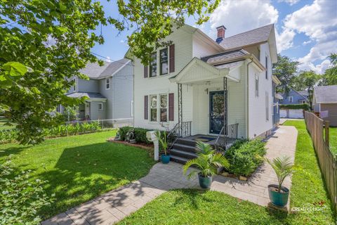 Tiny photo for 417 Marion Avenue, Aurora, IL 60505 (MLS # 12456200)