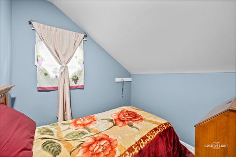 Tiny photo for 417 Marion Avenue, Aurora, IL 60505 (MLS # 12456200)