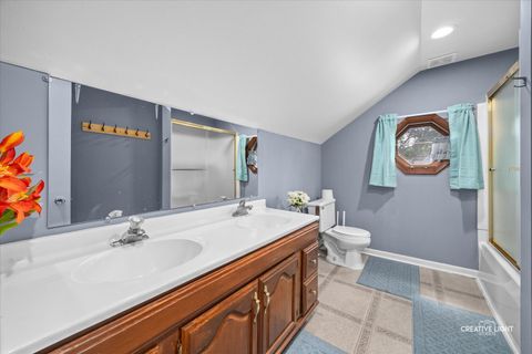 Tiny photo for 417 Marion Avenue, Aurora, IL 60505 (MLS # 12456200)