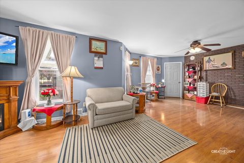 Tiny photo for 417 Marion Avenue, Aurora, IL 60505 (MLS # 12456200)