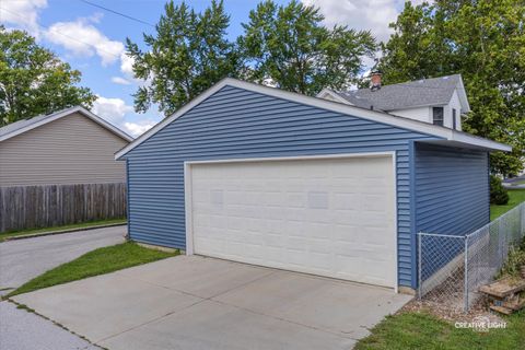 Tiny photo for 417 Marion Avenue, Aurora, IL 60505 (MLS # 12456200)