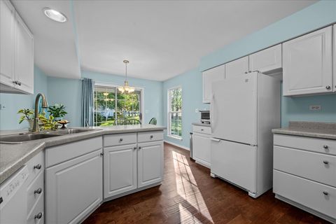 Tiny photo for 1320 Georgetown Drive, Batavia, IL 60510 (MLS # 12536049)