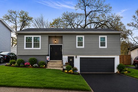 Photo of 1364 Leslie Lane, Glendale Heights, IL 60139 (MLS # 12621093)