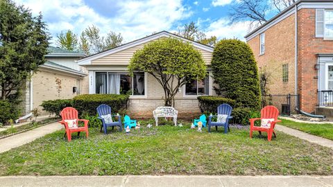 8305 Karlov Avenue Skokie IL 60076