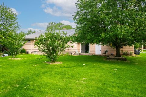 Tiny photo for 3225 Otto Street, Lansing, IL 60438 (MLS # 12369947)