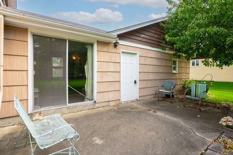 Tiny photo for 3225 Otto Street, Lansing, IL 60438 (MLS # 12369947)