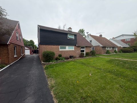 Photo of 4316 Elm Avenue, Lyons, IL 60534 (MLS # 12683119)