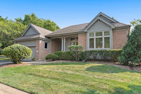 Photo of 531 Vintage Drive, Lake In The Hills, IL 60156 (MLS # 12715907)