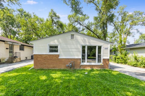 Photo of 16140 Marshfield Avenue, Markham, IL 60428 (MLS # 12733418)
