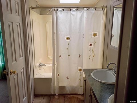 Tiny photo for 416 W SHIRLEY Lane, Richview, IL 62877 (MLS # EB460519)