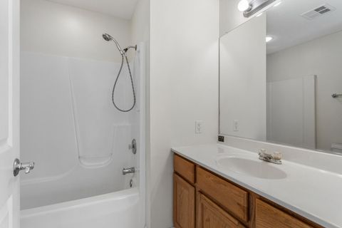 Tiny photo for 3828 Thornhill Circle #3828, Champaign, IL 61822 (MLS # 12486911)