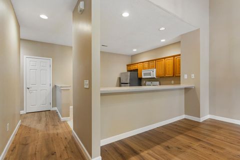 Tiny photo for 3828 Thornhill Circle #3828, Champaign, IL 61822 (MLS # 12486911)