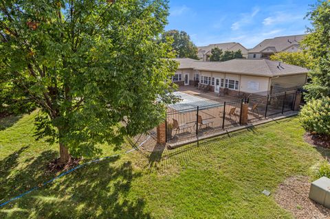 Tiny photo for 3828 Thornhill Circle #3828, Champaign, IL 61822 (MLS # 12486911)