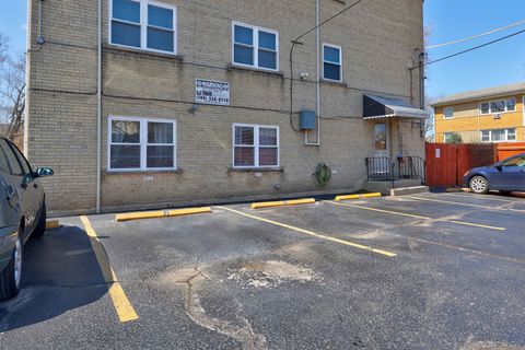 Tiny photo for 4209 Kolze Avenue #2S, Schiller Park, IL 60176 (MLS # 12612874)