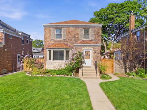 Photo of 5430 N Lamon Avenue, Chicago, IL 60630 (MLS # 12629291)